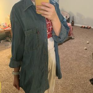 Levi’s oversized button up